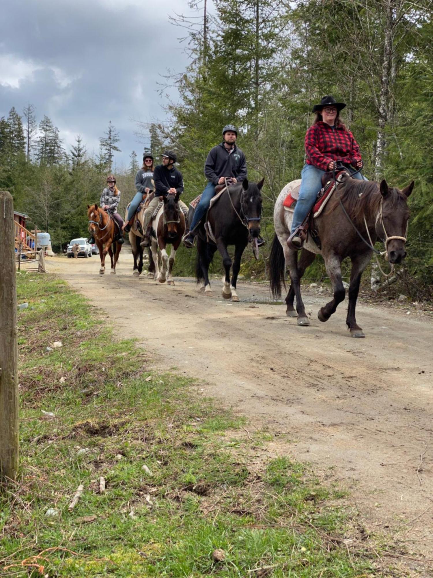 Вилла Maple Heart Ranch Shawnigan Lake Экстерьер фото